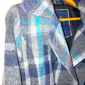 Perfect Gray/Blue Plaid Double Breasted Short Coat w Detachable Luxurious Hood!